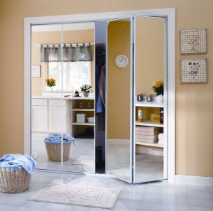 20-mirrored-bifold-closet-doors