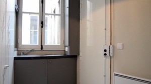 86-sq-ft-transforming-micro-apartment-paris-kitoko-studios-003-600x334