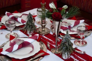 Red Christmas Table