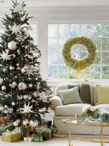 decoration-noel-sapin-argent-blanc-salon