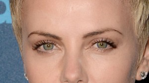 charlize-theron-gorgeous-glaad-eye-makeup-close-w724