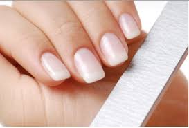 How to recover your nails after acrylics