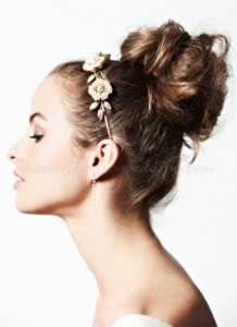 2013-09-28-high-bun-hairstyle-for-brides_b