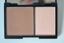 Contouring - How to pick the right color for your skin tone